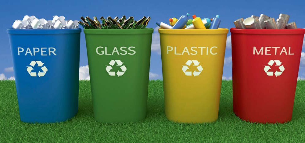 Recyclingtonnen: Papier, Glas, Plastik und Metall