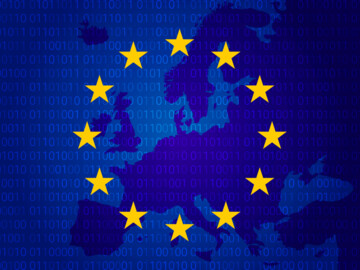 EU-Flagge, Europa-Karte im Hintergrund