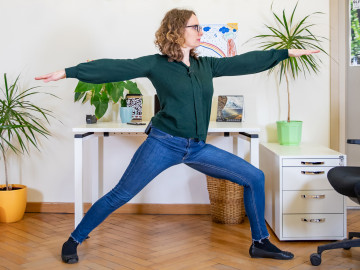 Karin Matko, Wissenschaftliche Mitarbeiterin der Professur Forschungsmethodik und Evaluation der Psychologie an der TU Chemnitz und ausgebildete Yogalehrerin, erforscht seit einigen Jahren die Wirkungen von Yoga und Meditation.