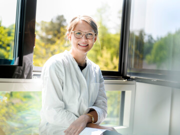 In ihrer Promotion hat sich Eva Berghaus mit den Chancen und Risiken von herauslösbaren Stoffen aus Kunststoff für die zahnmedizinische Anwendung beschäftigt 